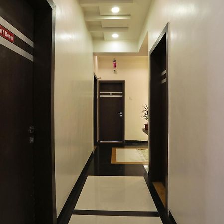 Hotel O Everest Inn Hotel Poona Buitenkant foto