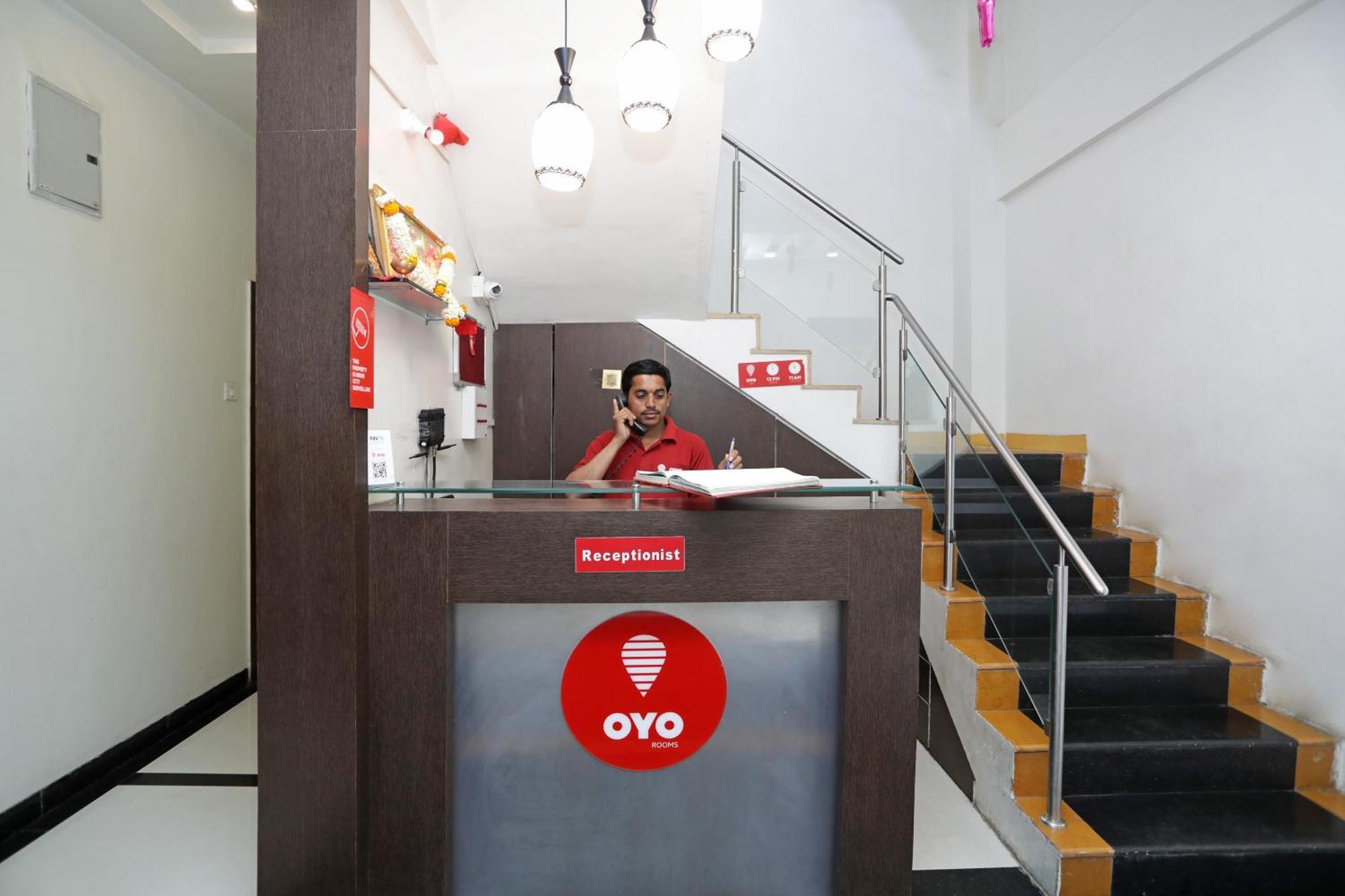 Hotel O Everest Inn Hotel Poona Buitenkant foto